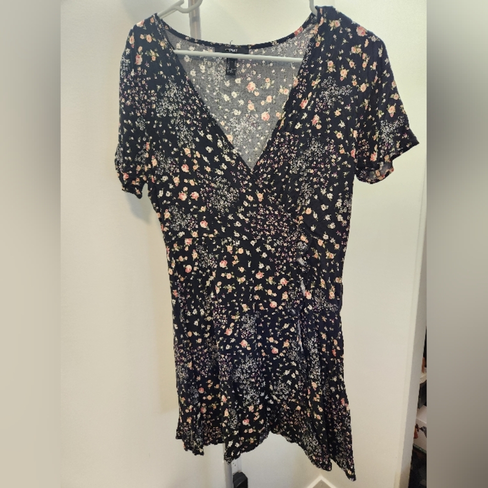 Forever 21 floral dress L